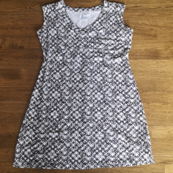 Columbia Dresses & Skirts - Columbia Sportswear Sleeveless Black White Dress